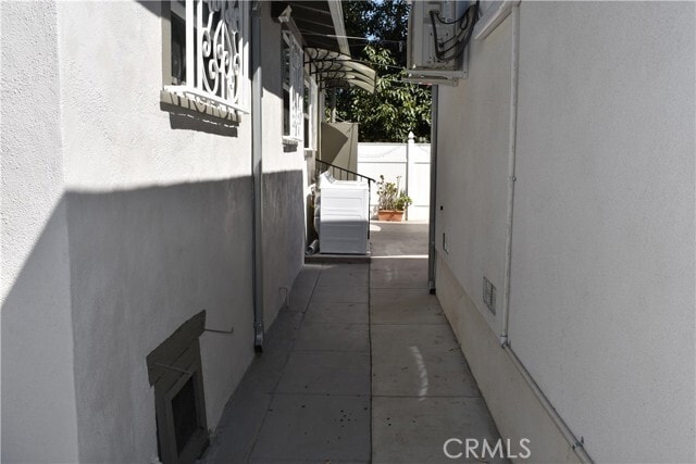 Building Photo - 551 W Ave 26