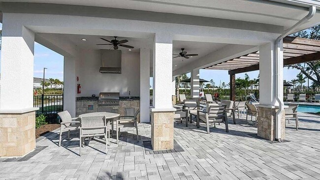 Building Photo - 15013 Shady Palms Ln