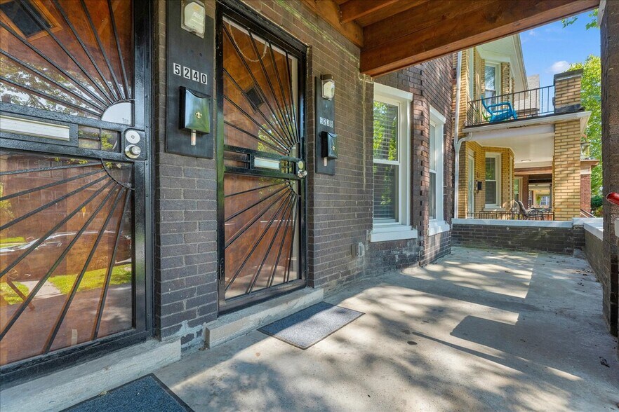 Building Photo - 5238 Commonwealth St