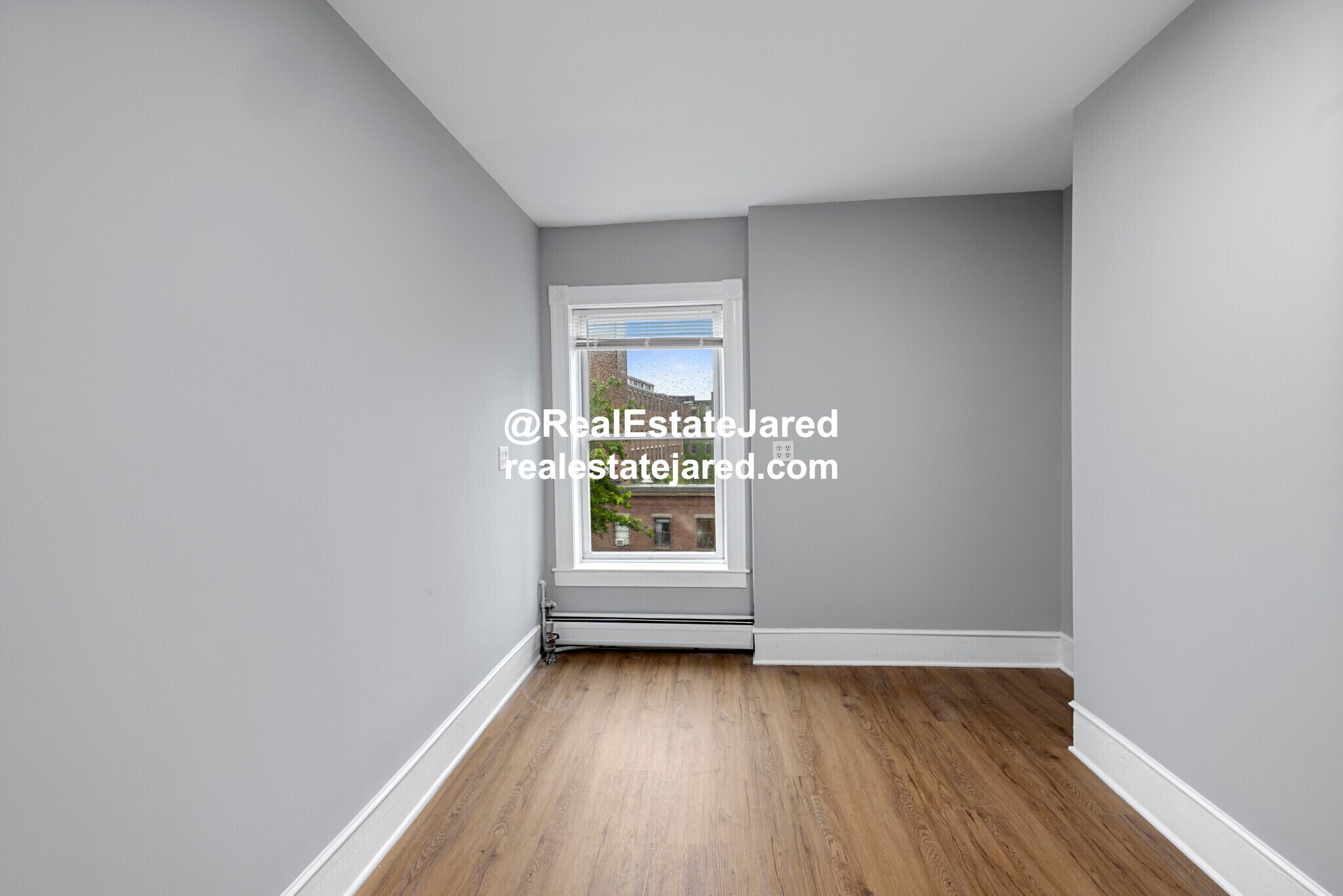 Building Photo - 614 Columbus Ave