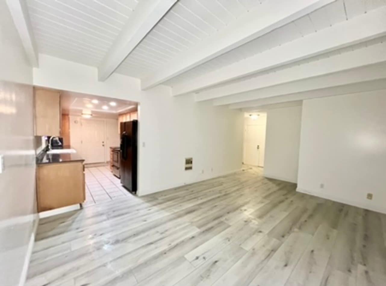 Building Photo - 2113 Clark Ln