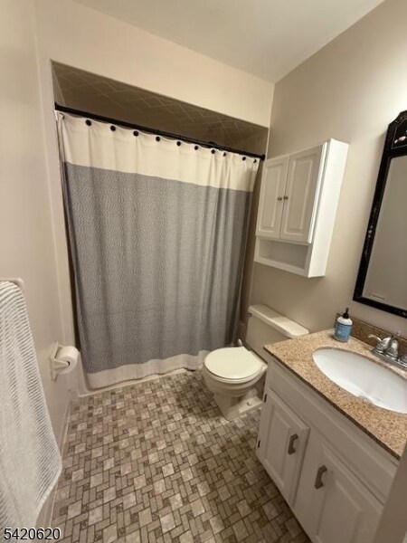 Building Photo - 2 Stowe Ct