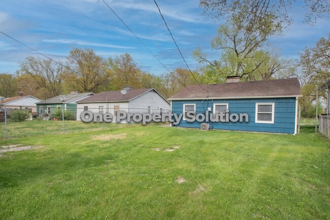 Building Photo - 1062 Hovey St