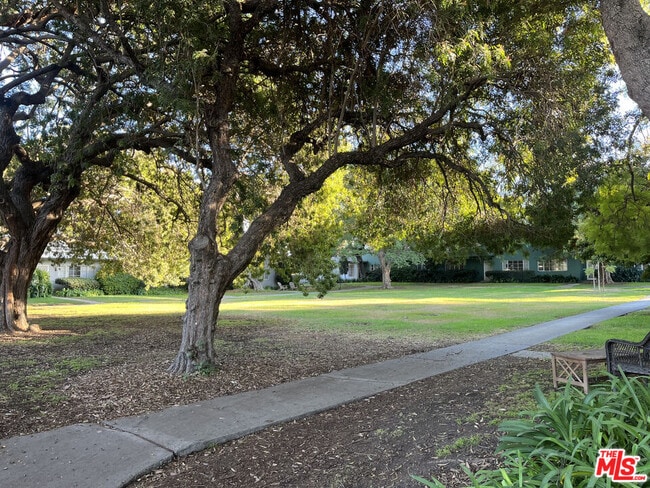 Building Photo - 5162 1/2 Village Green