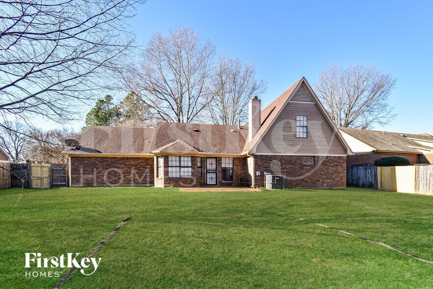 Building Photo - 7600 Lowrance Rd