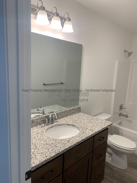 Building Photo - 2131 Tallgrass Ter