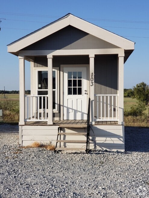 Building Photo - 135 Ridge Rd