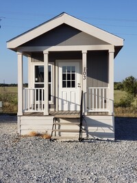 Building Photo - 135 Ridge Rd