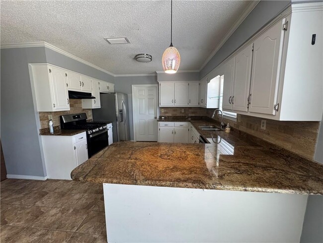 Building Photo - 3267 Zephyr Dr