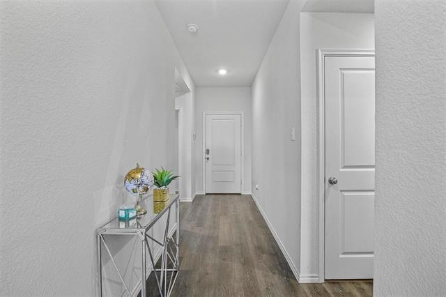 Building Photo - 3000 Buttonbush Dr