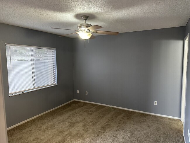 Building Photo - 537 Trellis CT