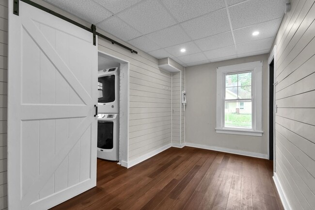 Building Photo - Quant Brick Single Family Rental - Now Available