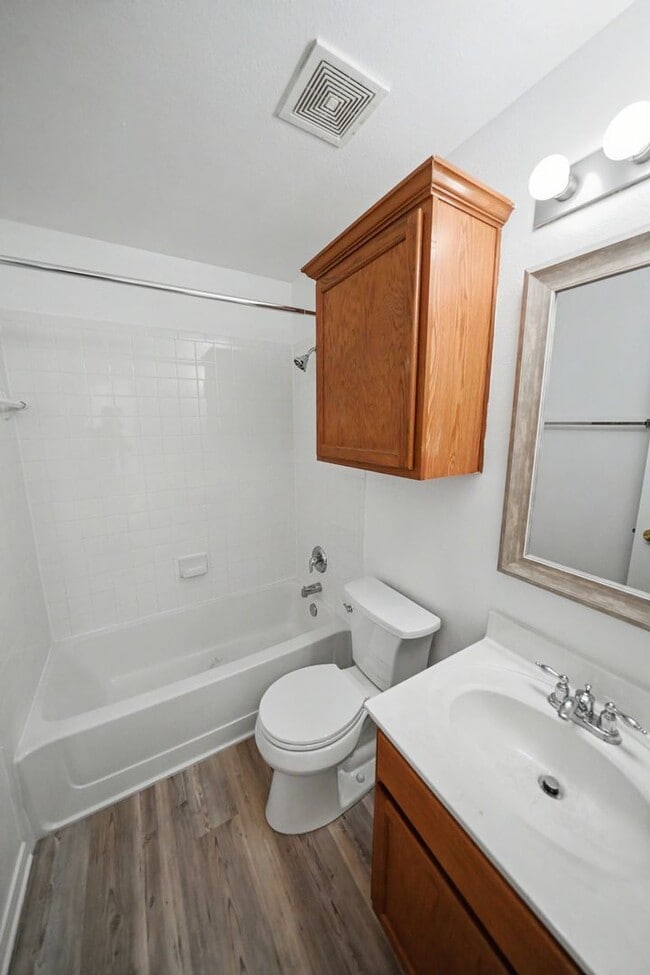 Building Photo - Updated Single-Story Home in Escondido North - Realtor Commission: $500