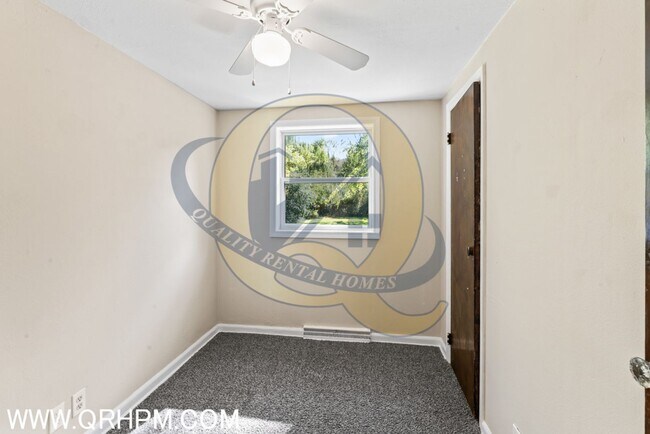 Building Photo - 3 bedroom ranch in the Kearsley School District!