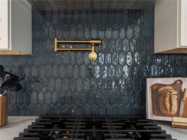 Building Photo - 7 Dearborn St