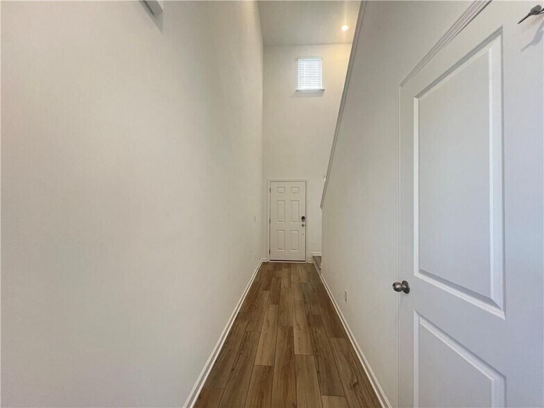 Building Photo - 273 Blue Dragon Dr