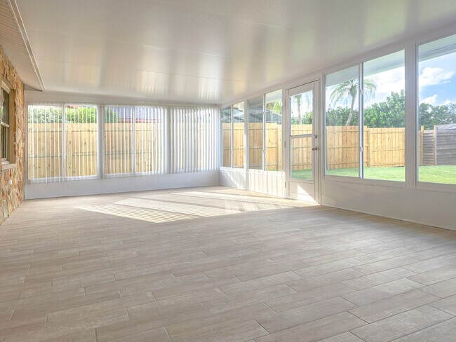 Building Photo - 7413 118th Dr