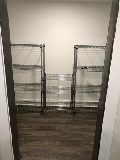 Building Photo - Charming & Updated 3 Bedroom Home