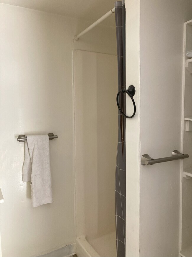 Building Photo - 4920 4th Ave