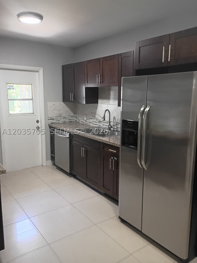Building Photo - 1101 NW 55th St