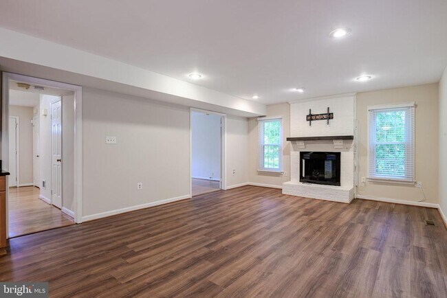 Building Photo - 3180 Rivanna Ct