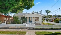 Building Photo - Spacious Craftsman 3bdrm Bungalow on Wests...