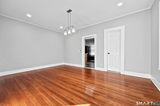 Building Photo - 59 Grand St