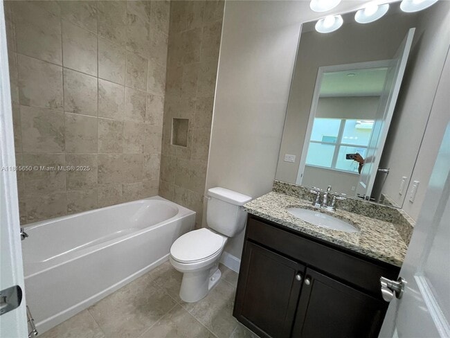 Building Photo - 15180 Wildwood Cir