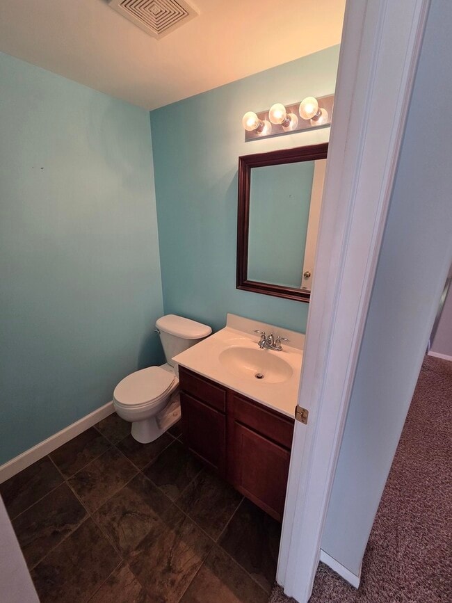 Building Photo - 422 Cary Woods Cir