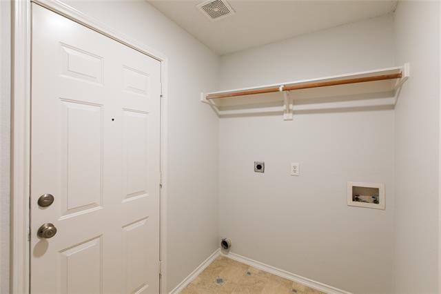 Building Photo - 3820 Gardenia Ln