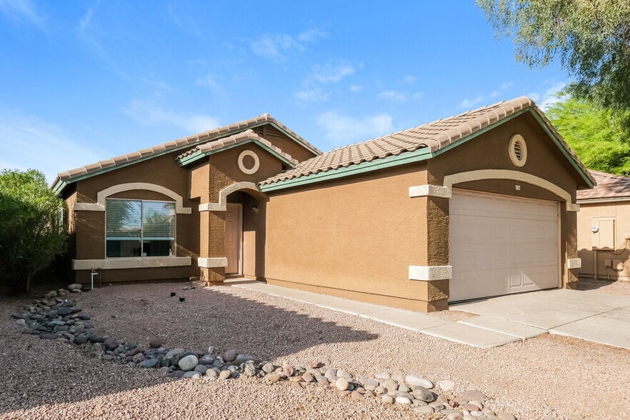 Building Photo - 14756 W Maui Ln