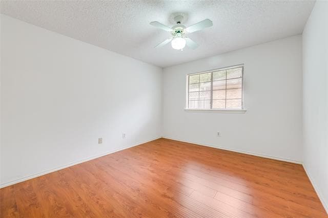 Building Photo - 2929 Big Oaks Dr