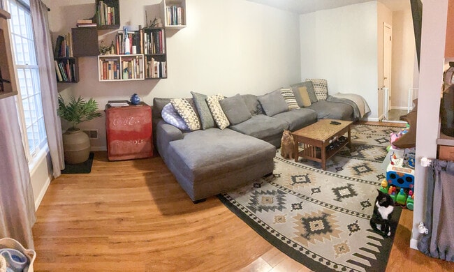 Building Photo - 46 Deer Run Dr