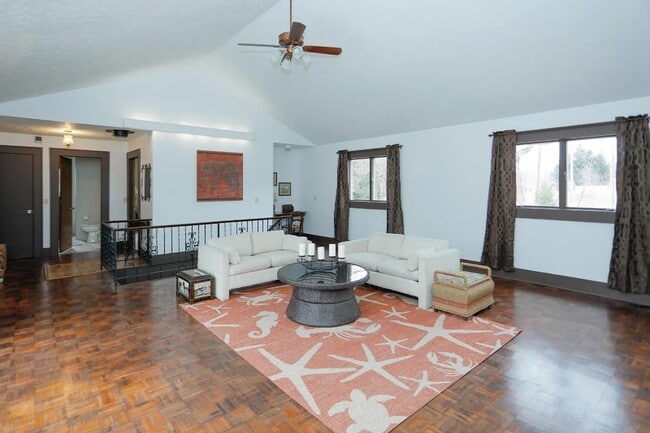 Building Photo - 60341 Constantine Rd