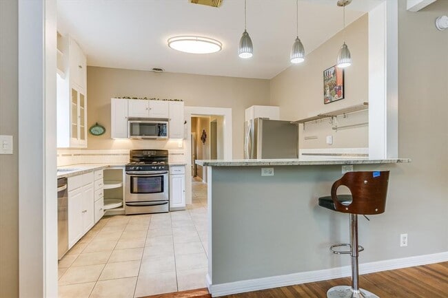 Building Photo - 4415 Avenue D