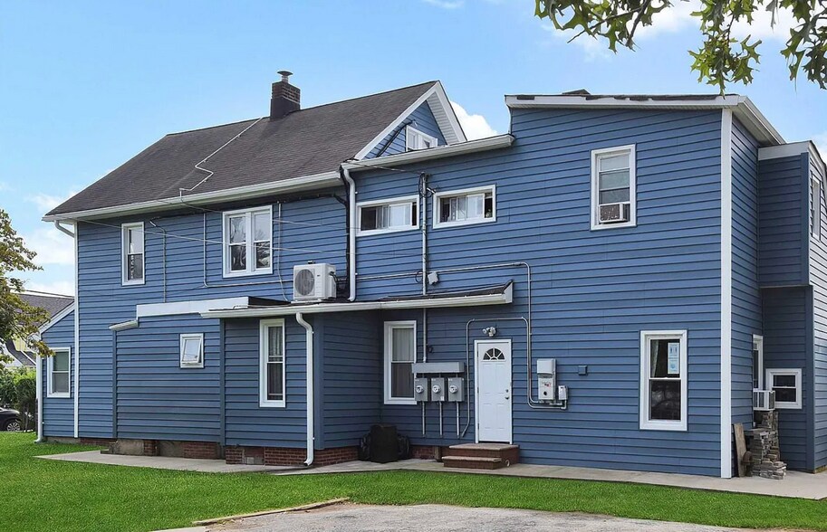 Building Photo - 1250 Woodfield Rd