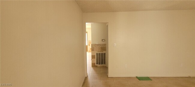 Building Photo - 2784 Belcastro St