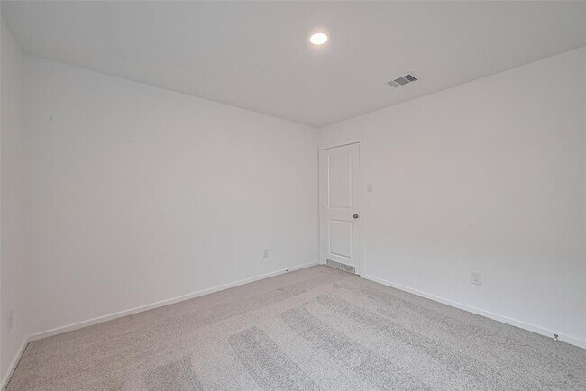 Building Photo - 28930 Rustic Windmill Wy