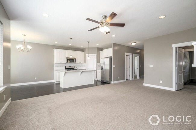 Building Photo - Stunning Row End Townhome In Prime Location!