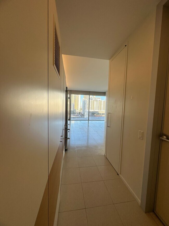 Building Photo - Furnished High-Rise on The Strip