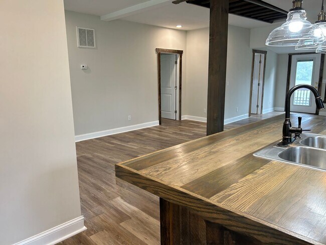 Building Photo - 3269 Fords Mill Rd