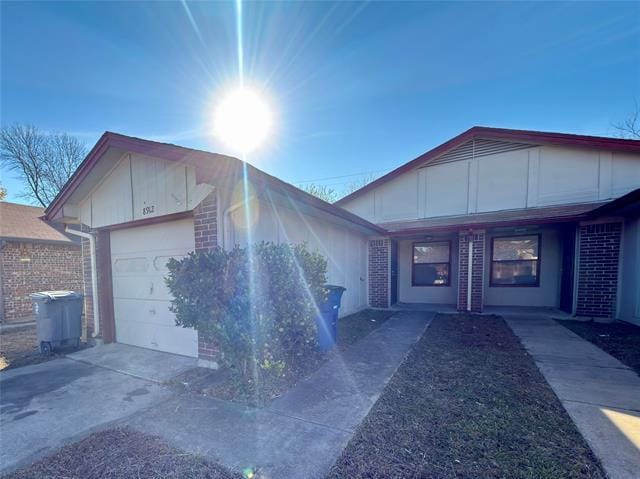 Building Photo - 8912 Greenmound Ave