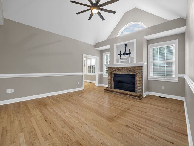 Building Photo - 708 Symmetry Ct