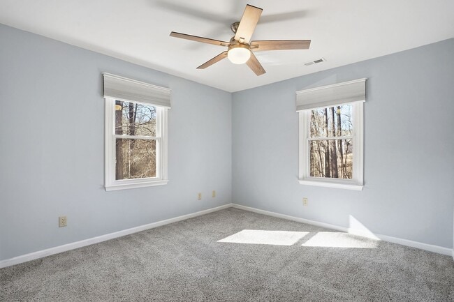 Building Photo - SPACIOUS AND BEAUTIFUL HOME IN DESIRABLE APEX