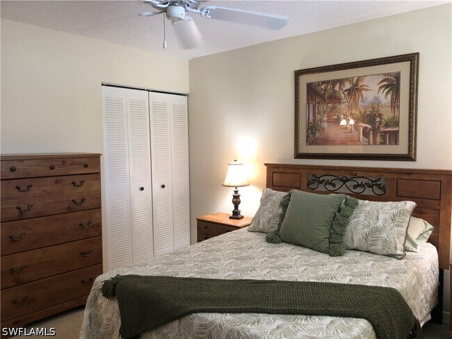 Building Photo - 150 Turtle Lake Ct