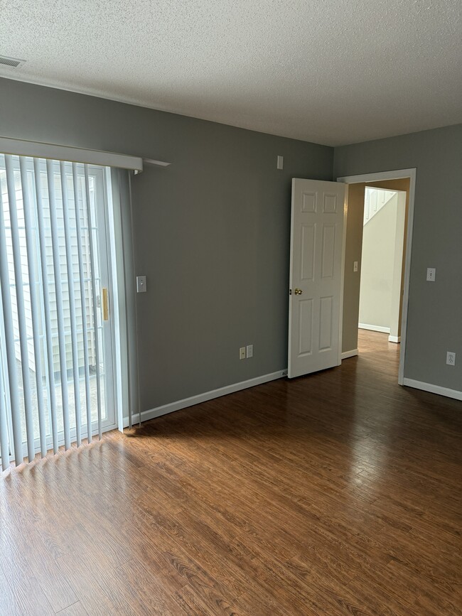 Building Photo - 5602 Thornbriar Ln