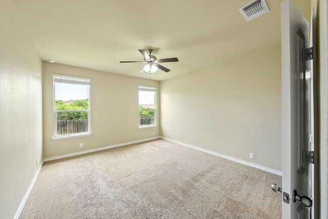 Building Photo - 2-Story Home with Greenbelt Views
