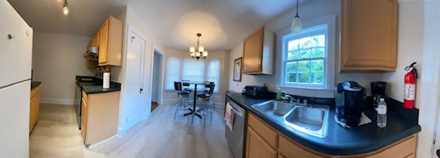 Building Photo - 801 5th Ave