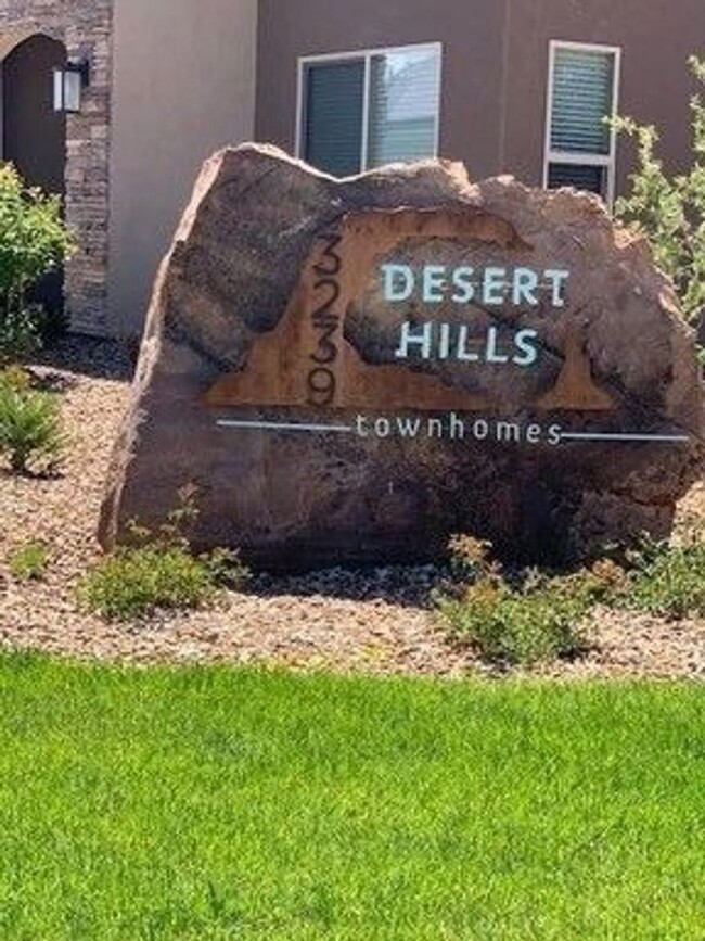 Building Photo - Desert Hills Townhomes, Location, location...