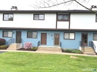 Building Photo - 27 Crows Nest Ln